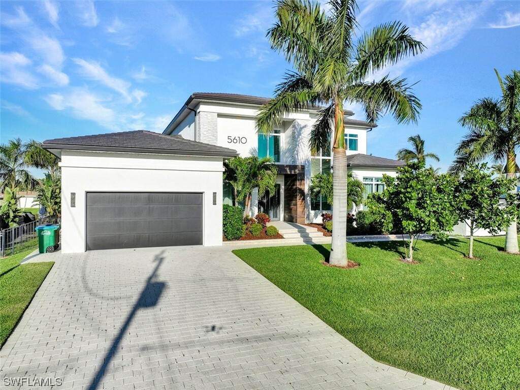 Property Photo:  5610 De Soto Court  FL 33904 