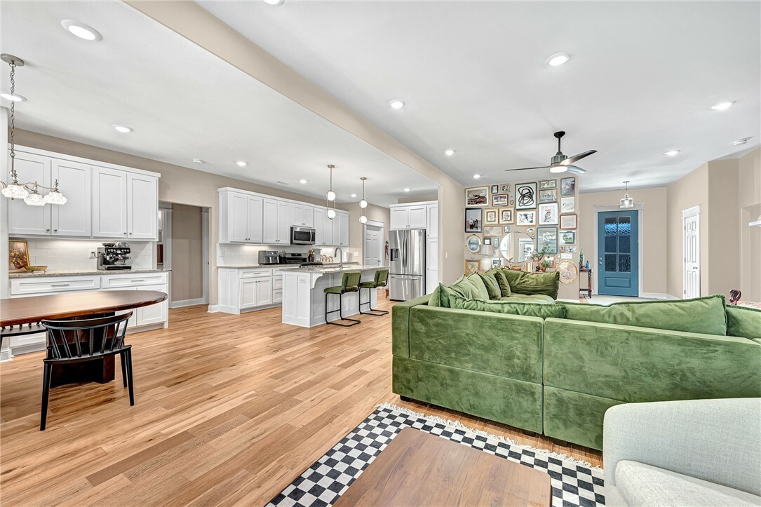 53 Overton Drive  Bella Vista AR 72714 photo