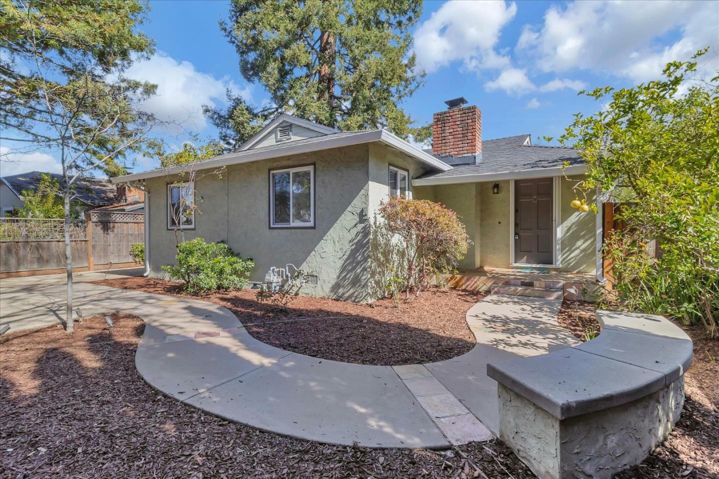 Property Photo:  224 Willow Road  CA 94025 