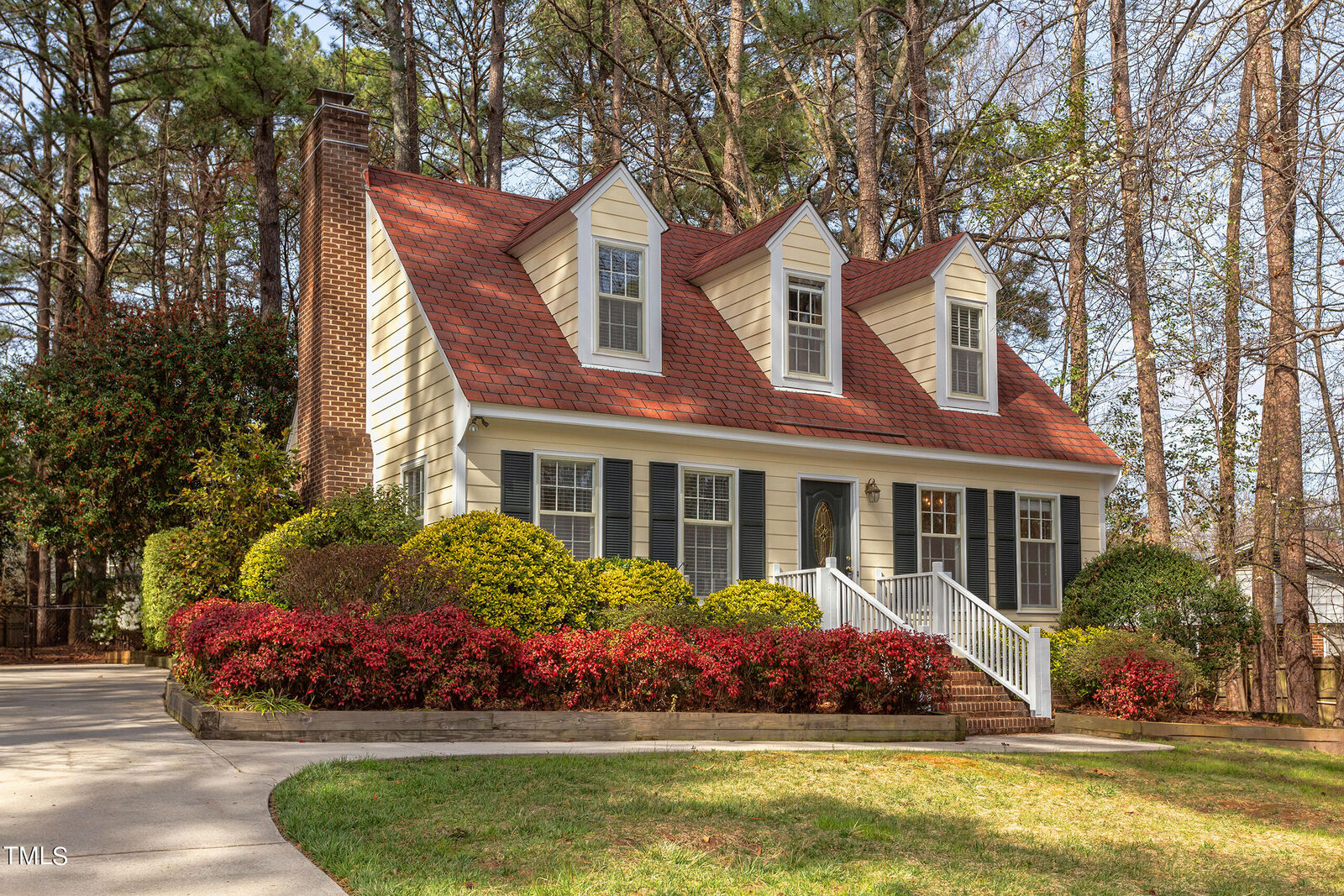 Property Photo:  1308 Bloomingdale Drive  NC 27511 