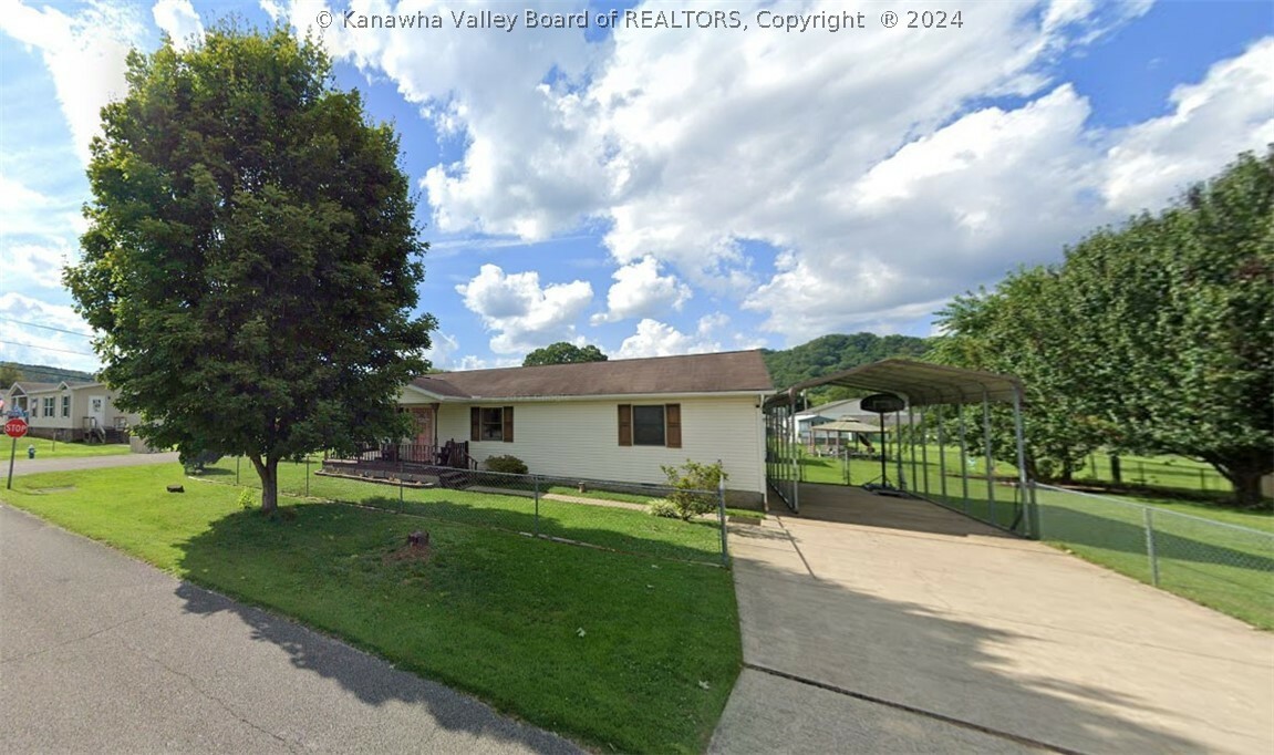 Property Photo:  102 4th Avenue  WV 25011 