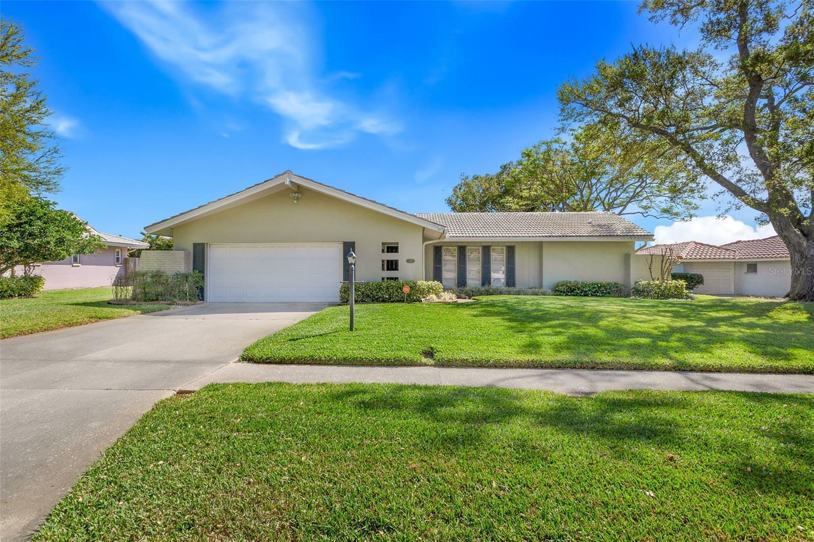 Property Photo: 815 Barber Drive FL 33764