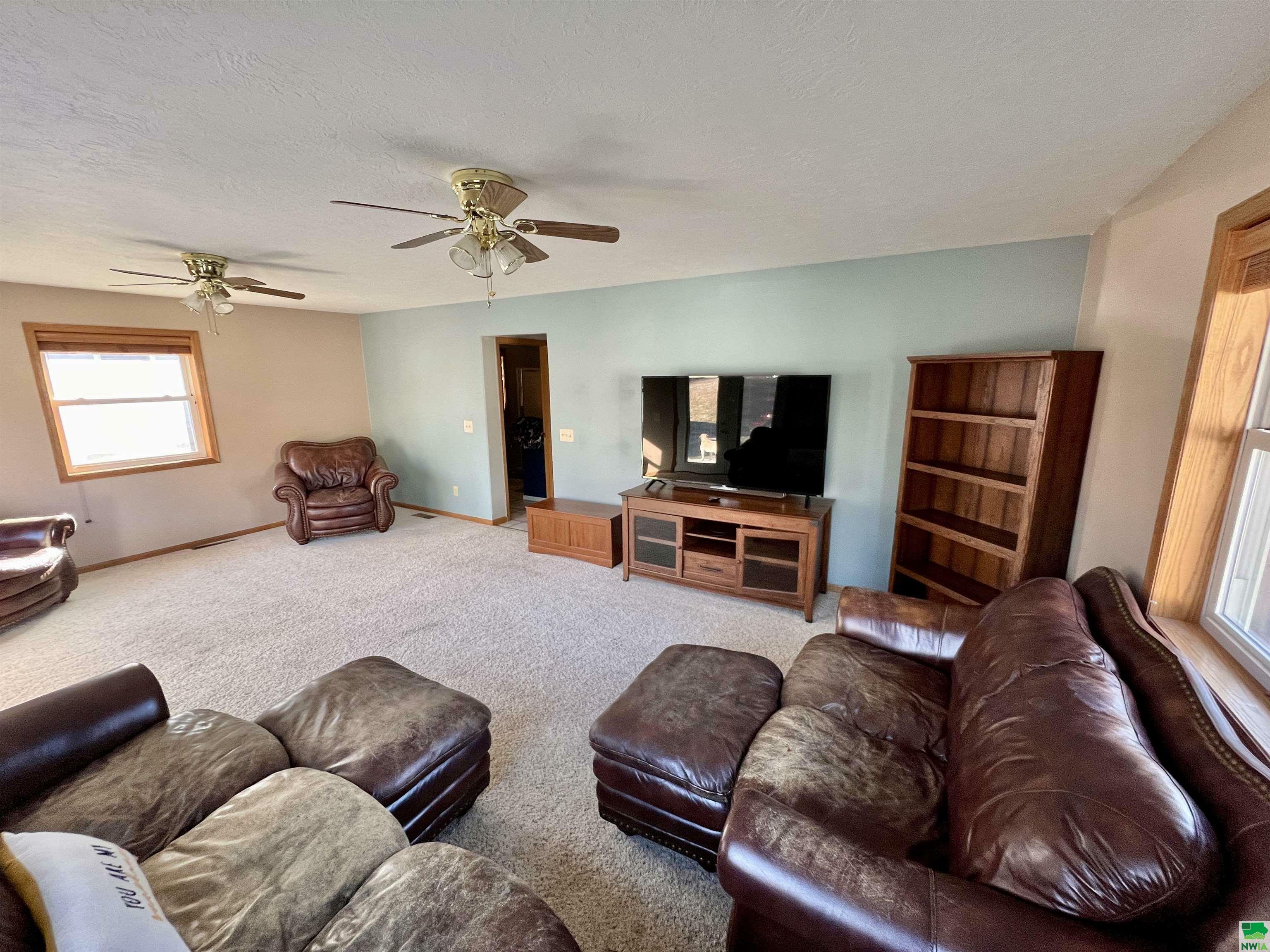 Property Photo:  1540 Orbit Dr  IA 51024 