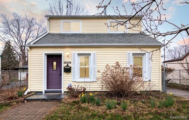 35228 Glover Street  Wayne MI 48184 photo