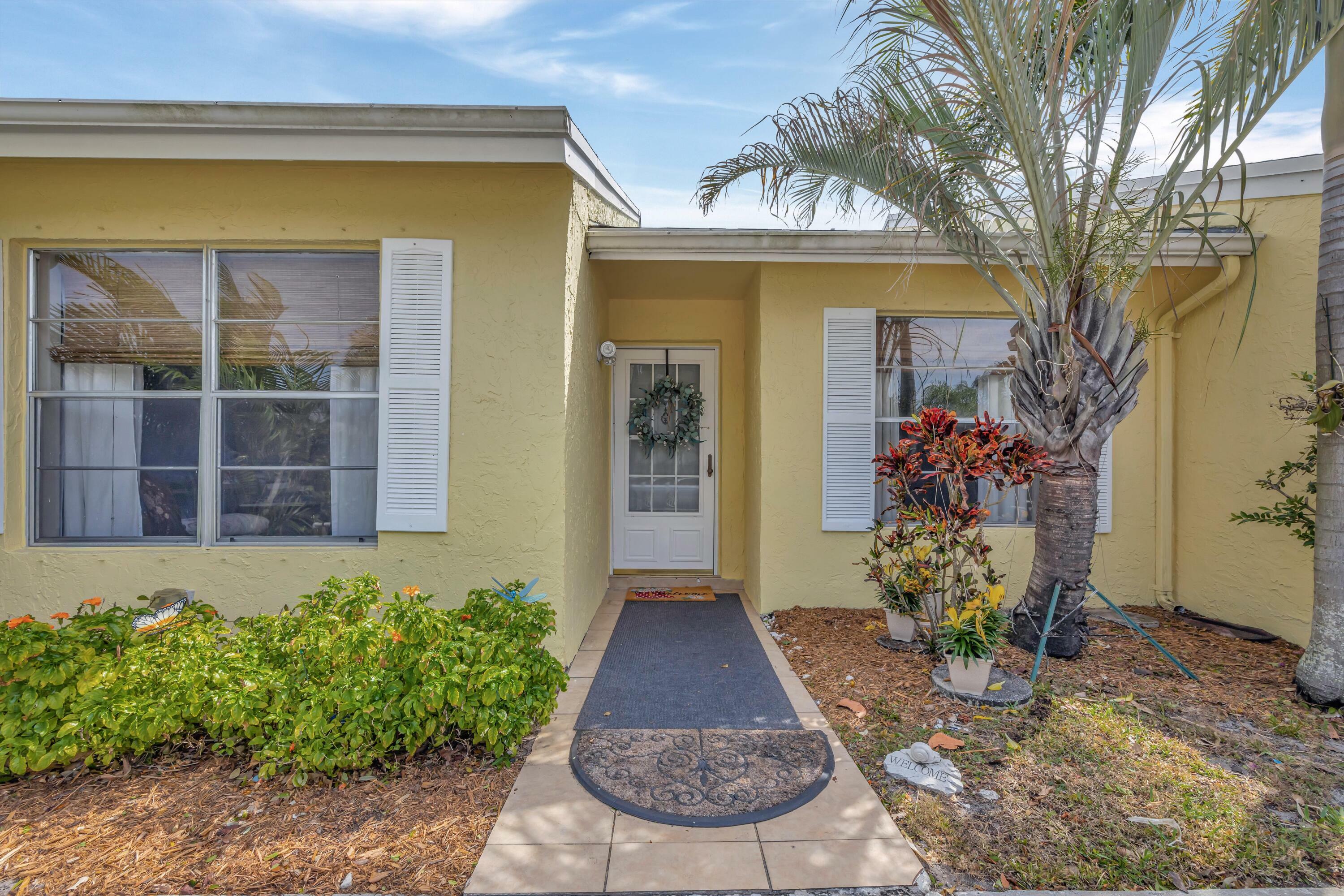 Property Photo: 112 Oakwood Drive FL 33458