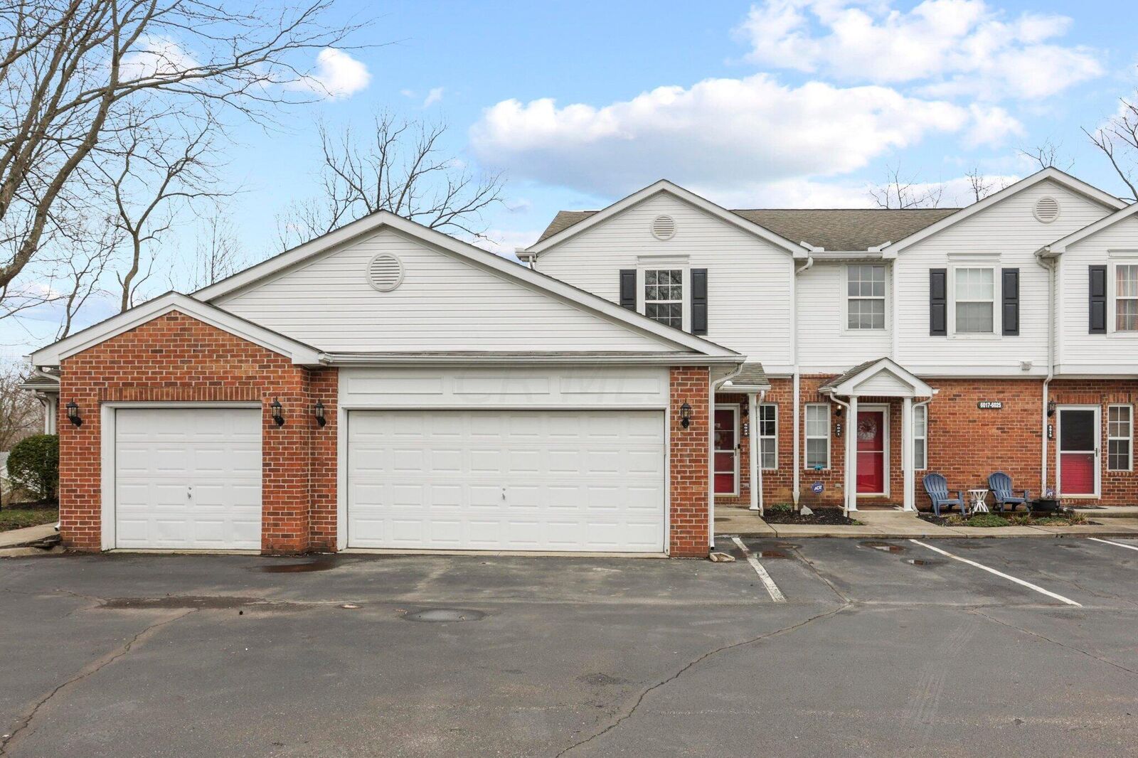 Property Photo: 6023 Acropolis Way OH 43231