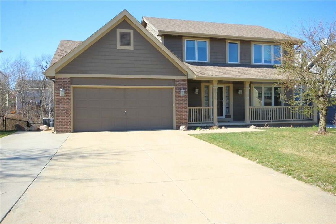 8929 Highland Oaks Drive  Johnston IA 50131 photo