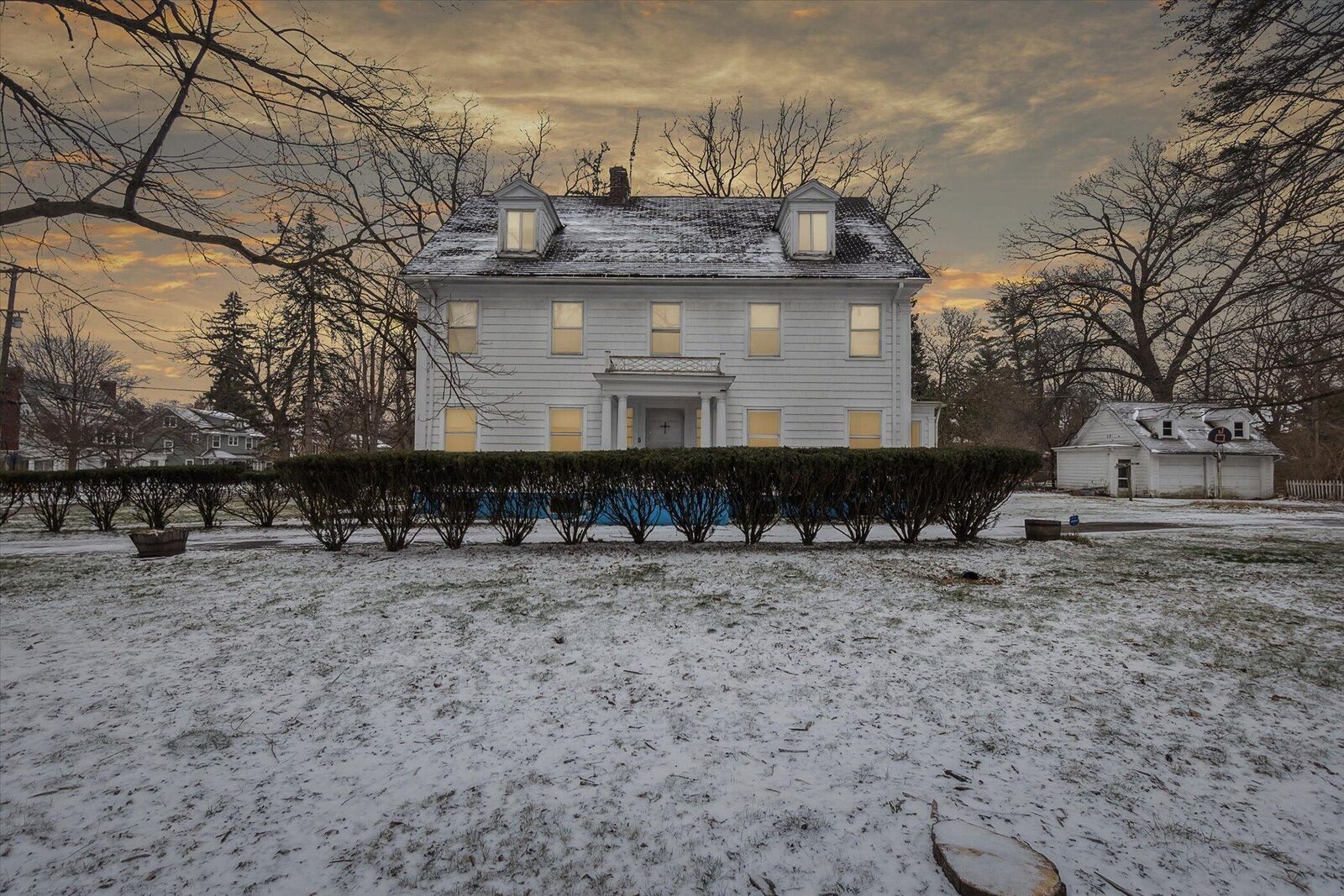 Property Photo:  1902 4th Street Street  MI 49203 
