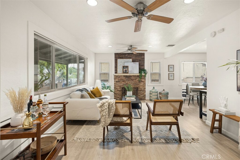 Property Photo:  7641 Beck Avenue  CA 91605 