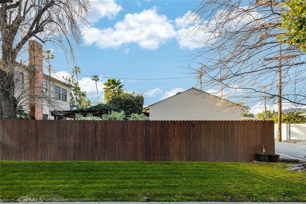 Property Photo:  1101 Norton Avenue  CA 91202 