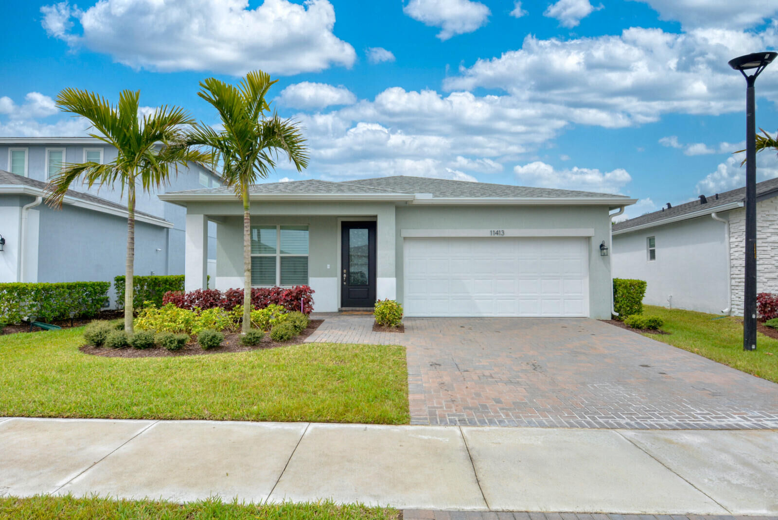 Property Photo: 11413 SW Lyra Drive FL 34987