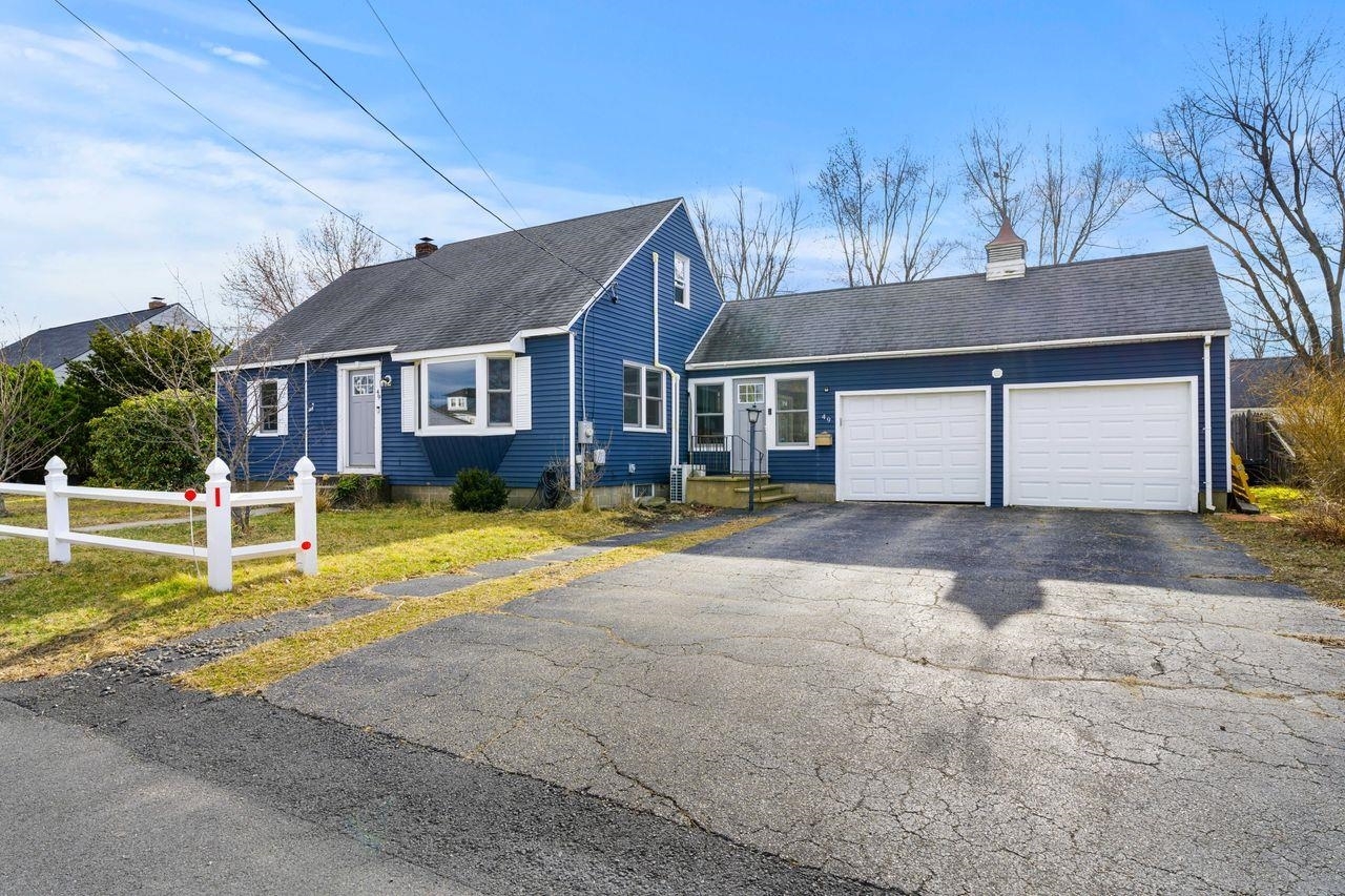 Property Photo:  49 Lund Street  NH 03060 