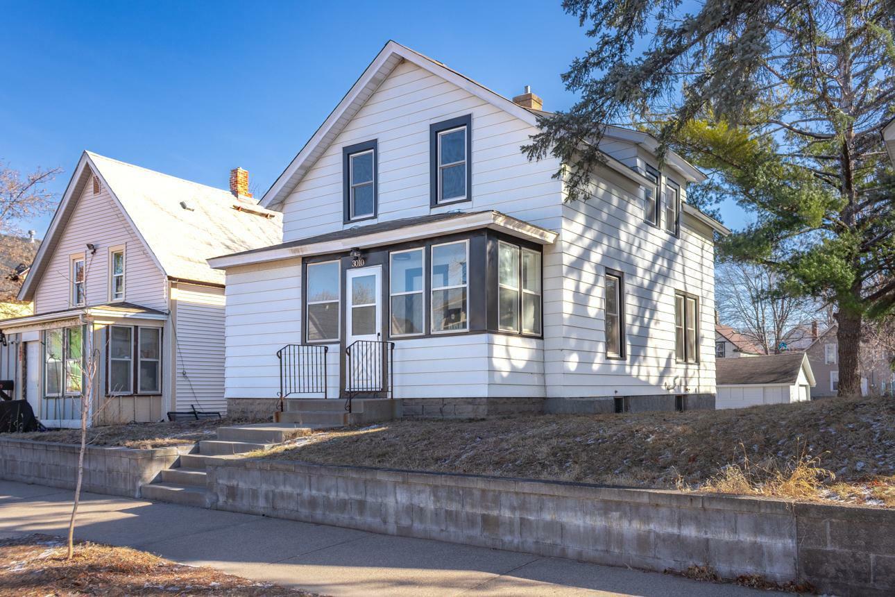 3010 Thomas Avenue N  Minneapolis MN 55411 photo