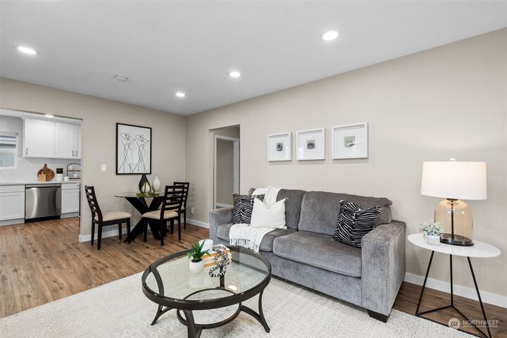 Property Photo: 819 S Hawthorne Street WA 98465