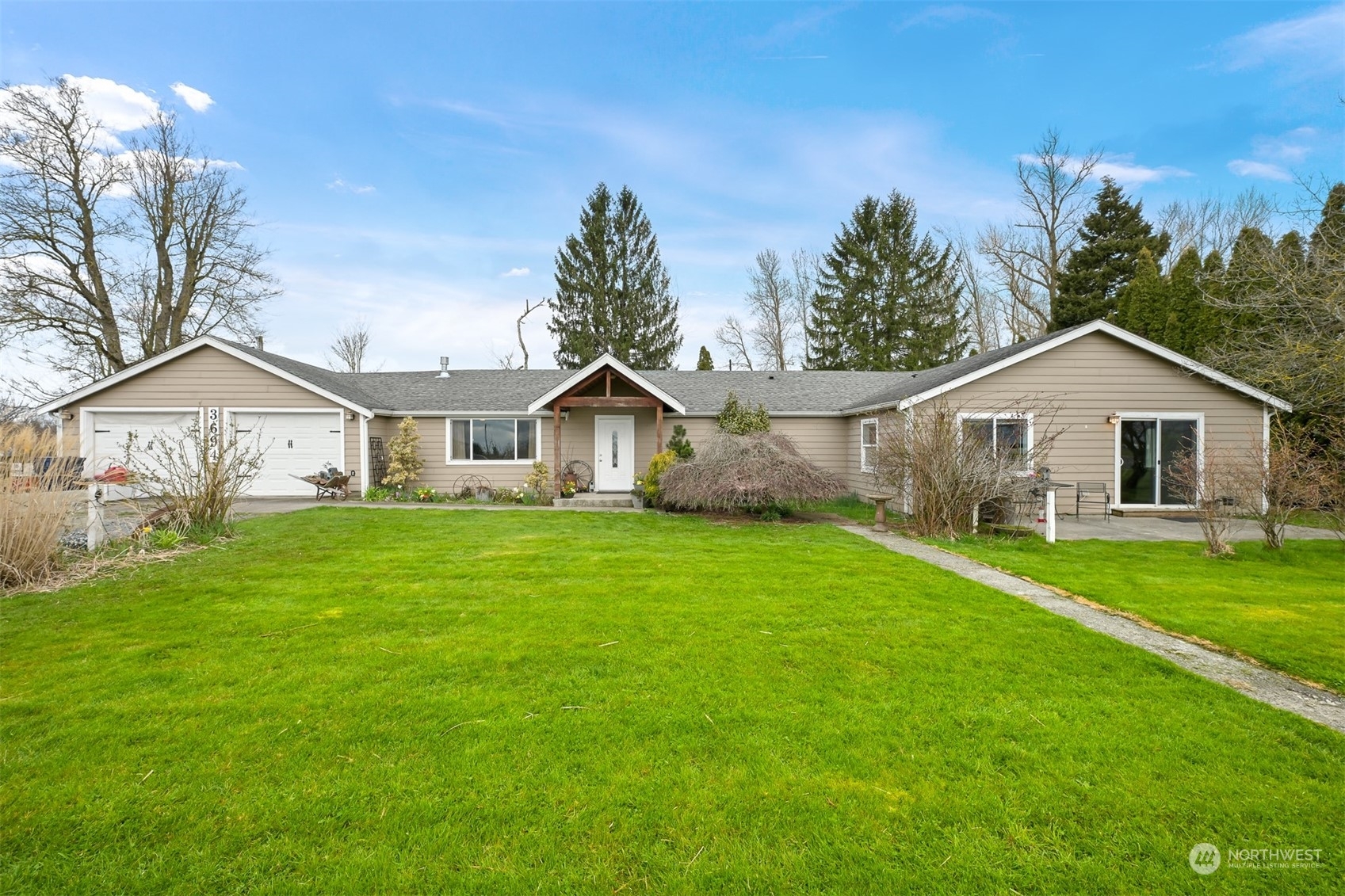 3694 Halverstick Road  Sumas WA 98295 photo