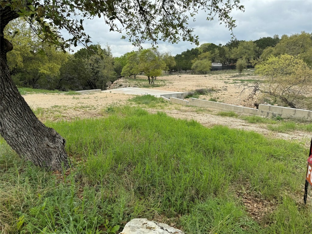 Property Photo: 7605 White Oak Drive TX 78645