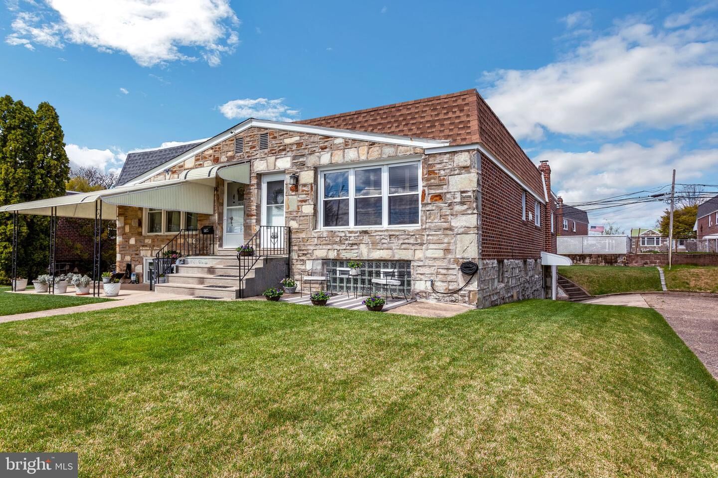 Property Photo:  9236 Frankford Avenue  PA 19114 