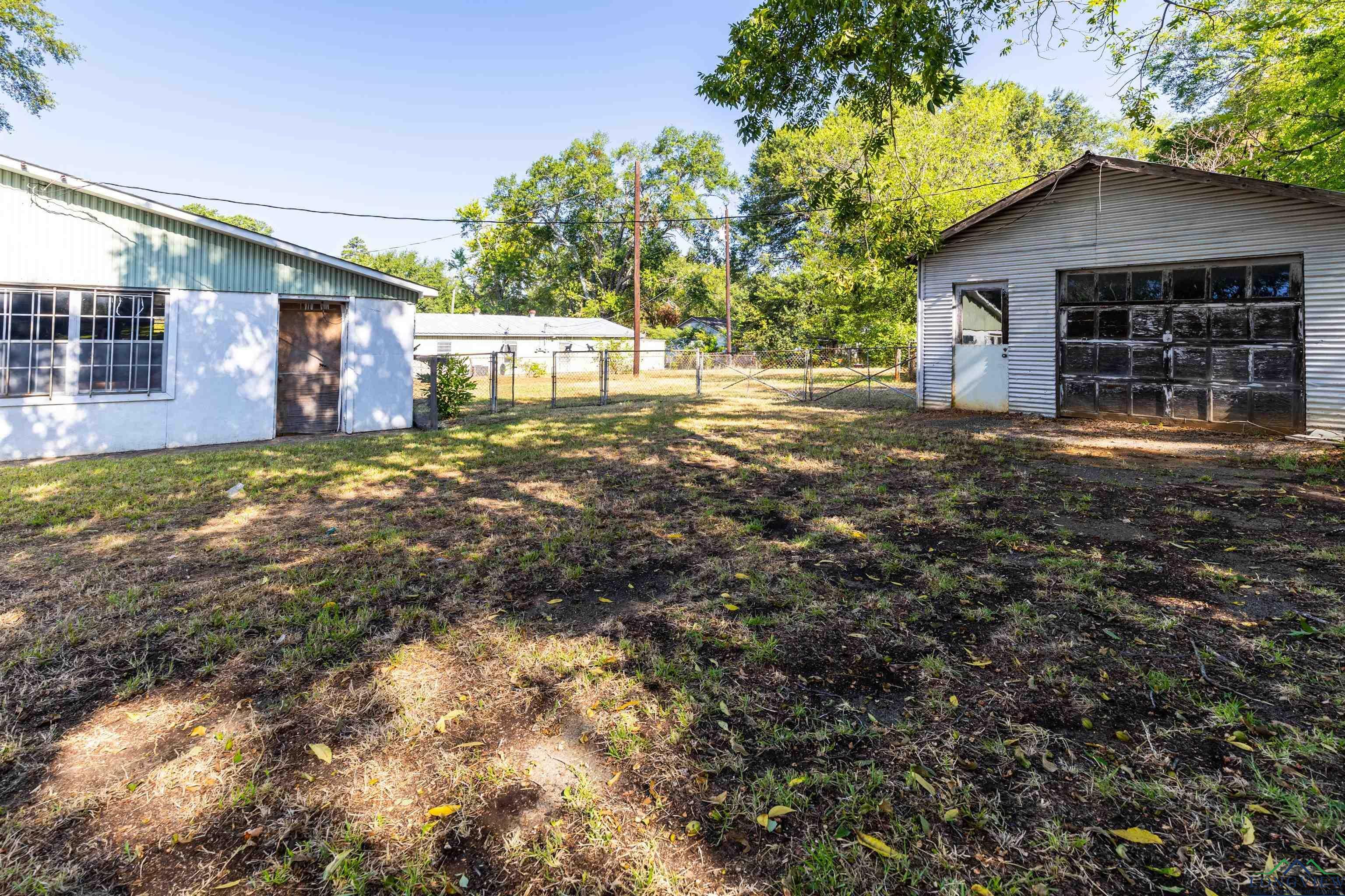 Property Photo:  2601 Dudley Rd  TX 75662 