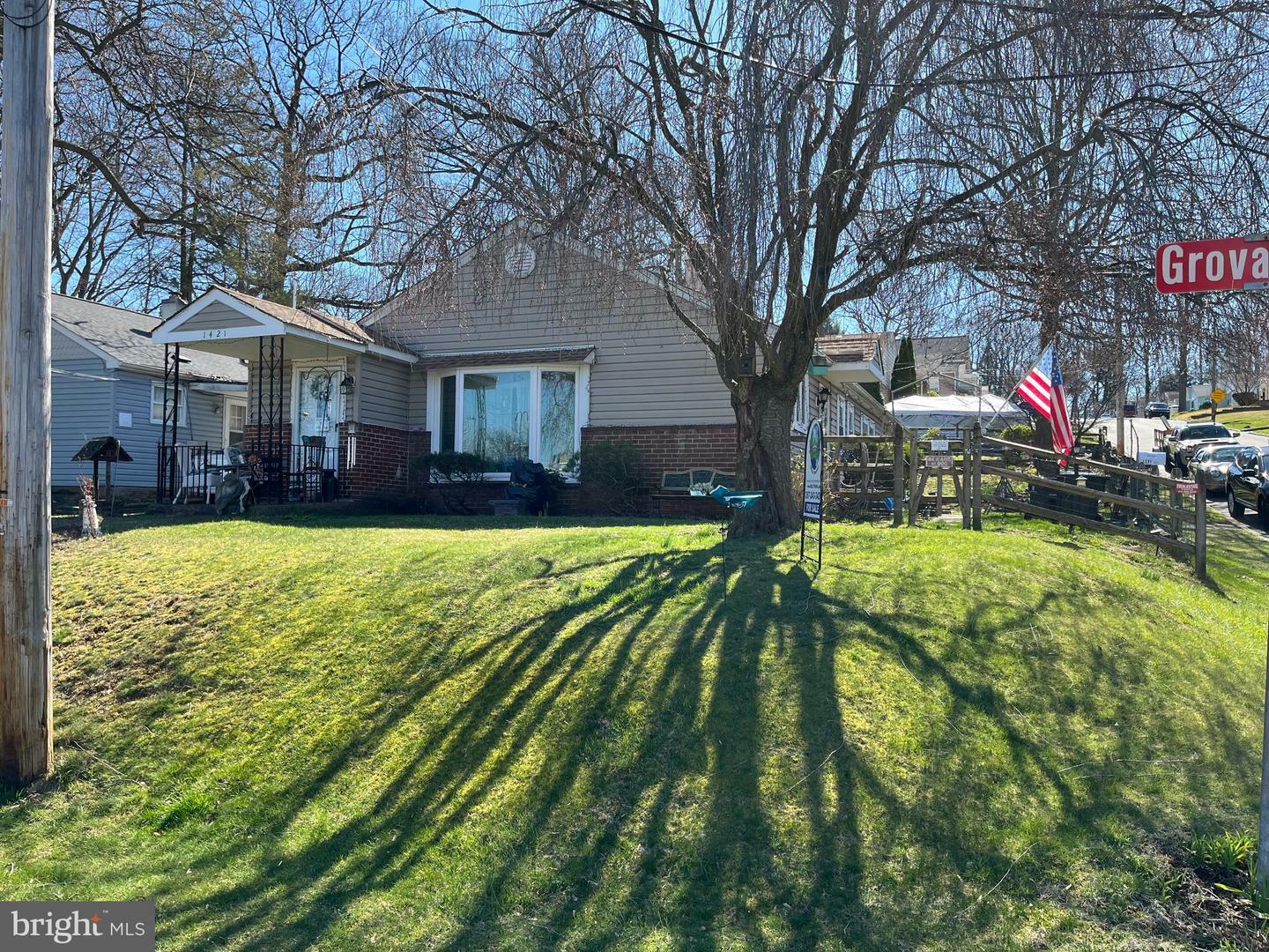 Property Photo:  1421 Grovania Avenue  PA 19001 