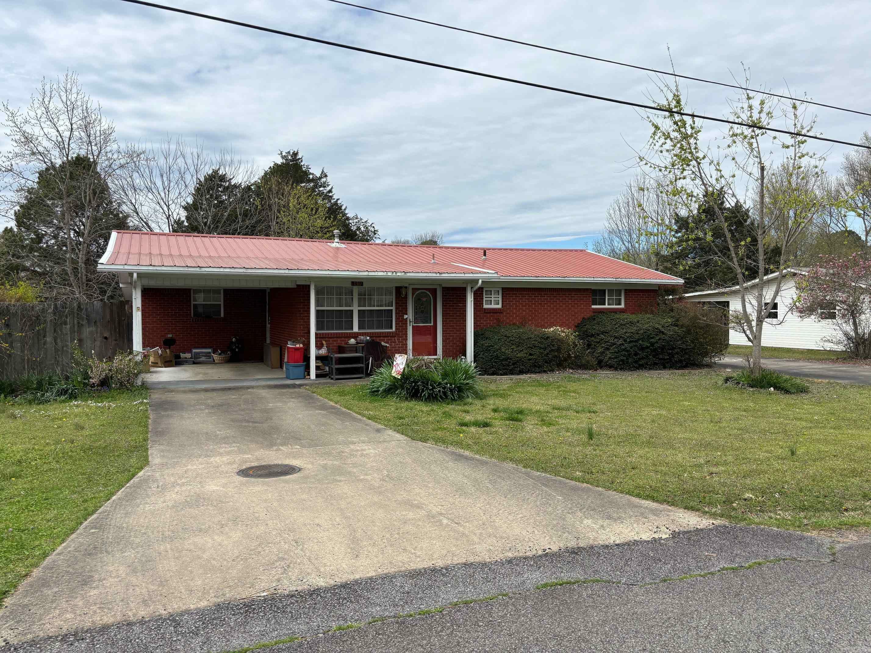 Property Photo:  410 Lee Street  AR 72543 