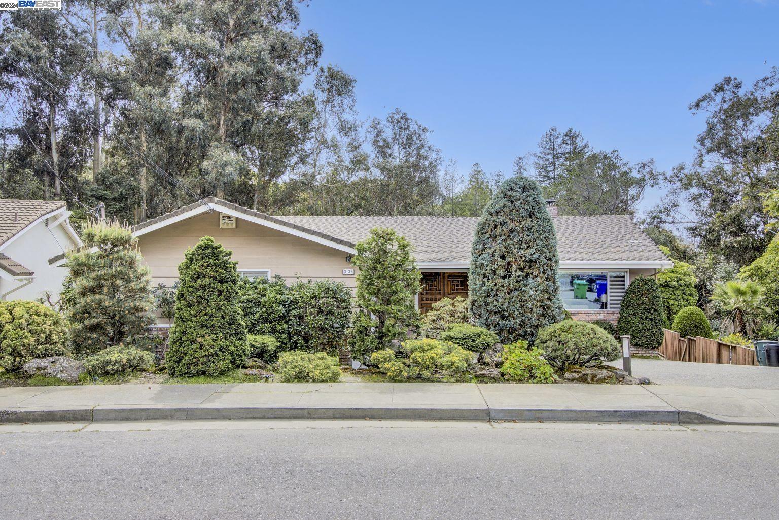 Property Photo:  3137 Bridle Dr  CA 94541 