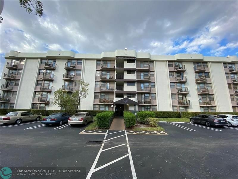 Property Photo: 2771 Riverside Dr 312 FL 33065