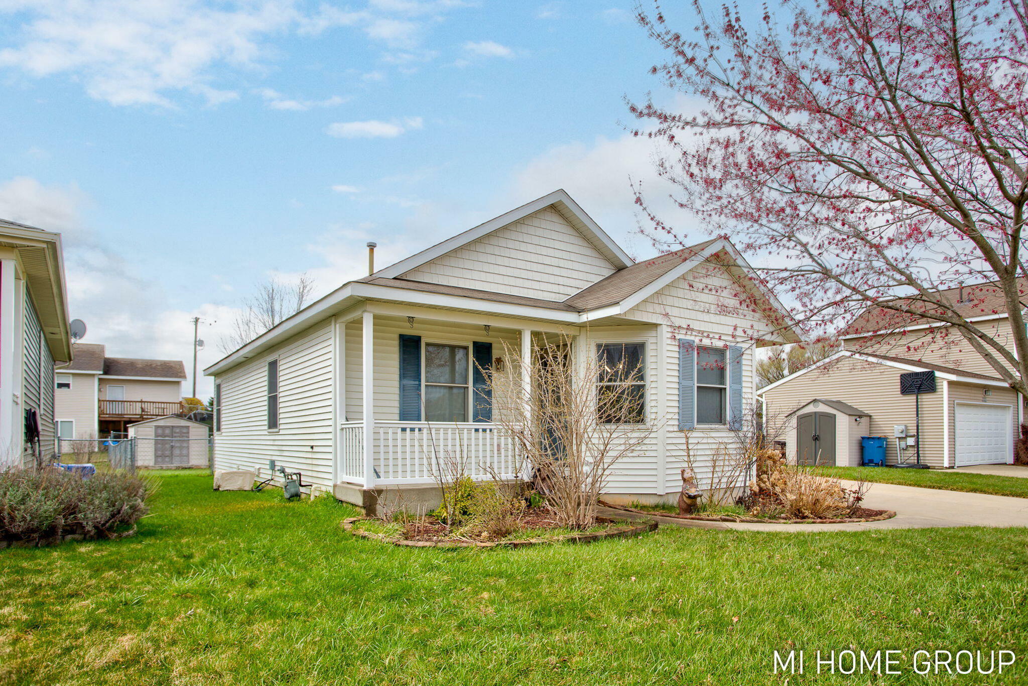Property Photo: 3251 Renwick Court MI 49464