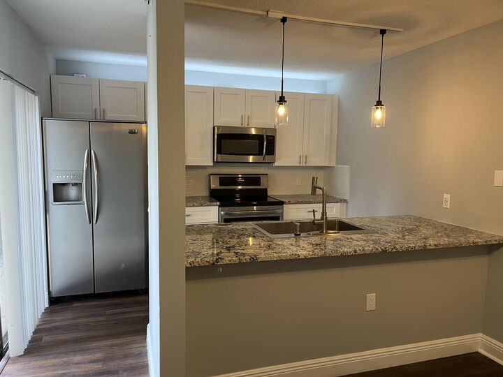 2702 27 Th Way  West Palm Beach FL 33407 photo