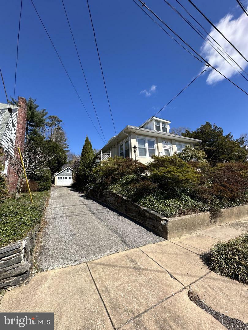 Property Photo:  452 Brookhurst  PA 19072 