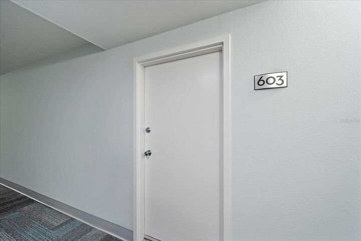 Property Photo:  5855 Midnight Pass Road 603  FL 34242 