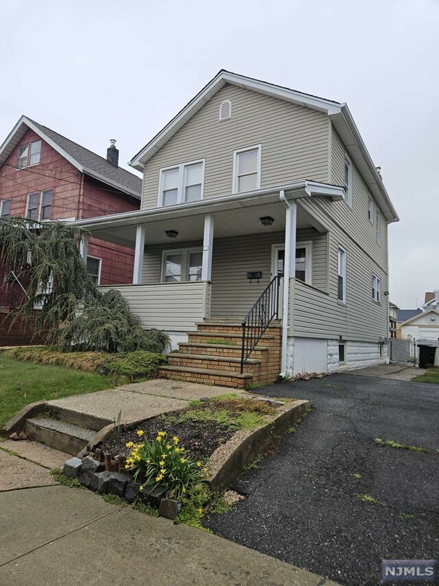 Property Photo:  11 Arlington Place  NJ 07032 