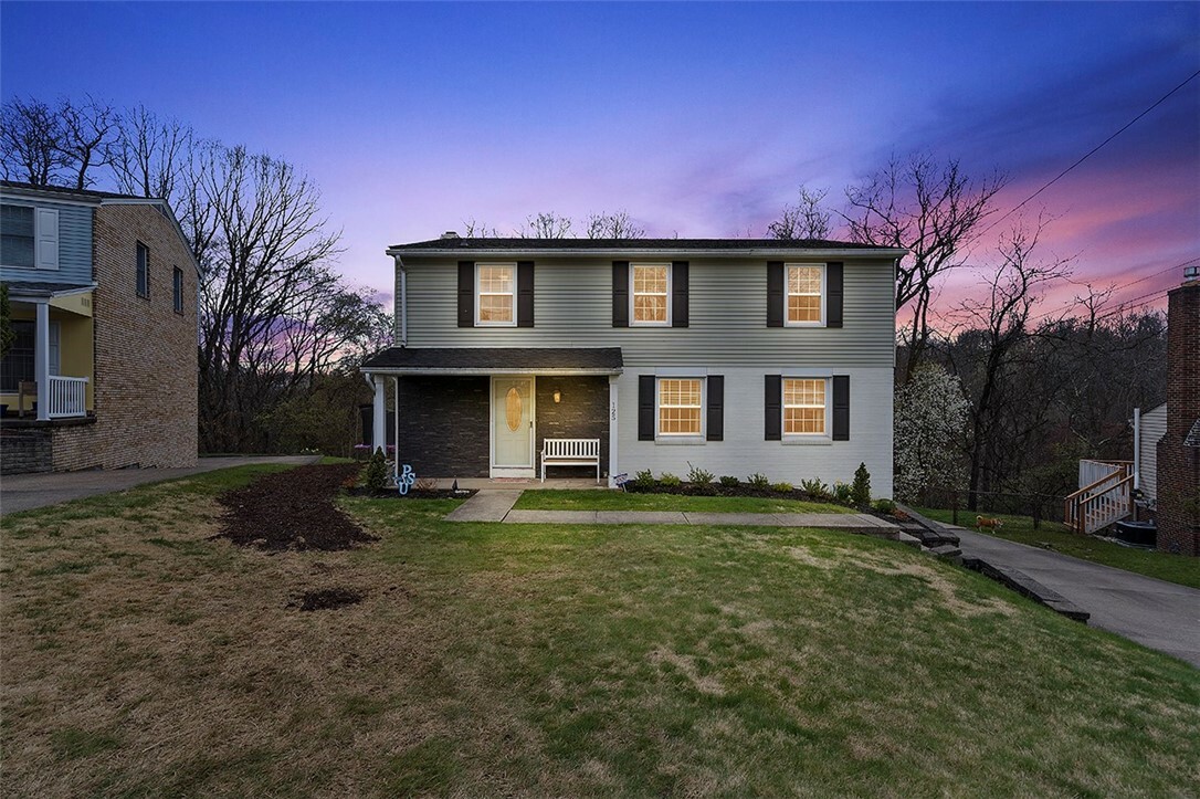 Property Photo:  125 Mayberry Dr  PA 15146 