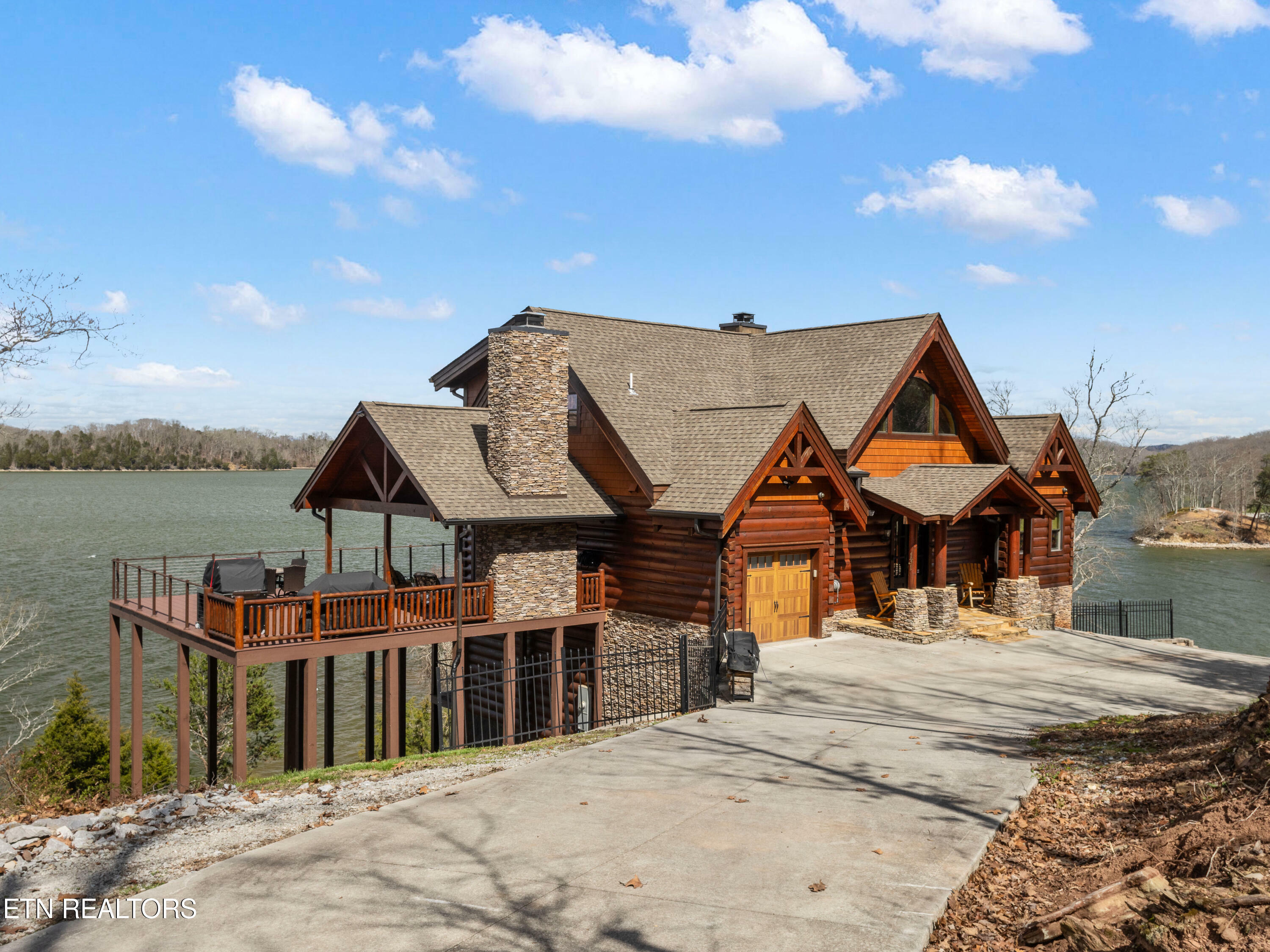 Property Photo: 131 Delaware Point TN 37880