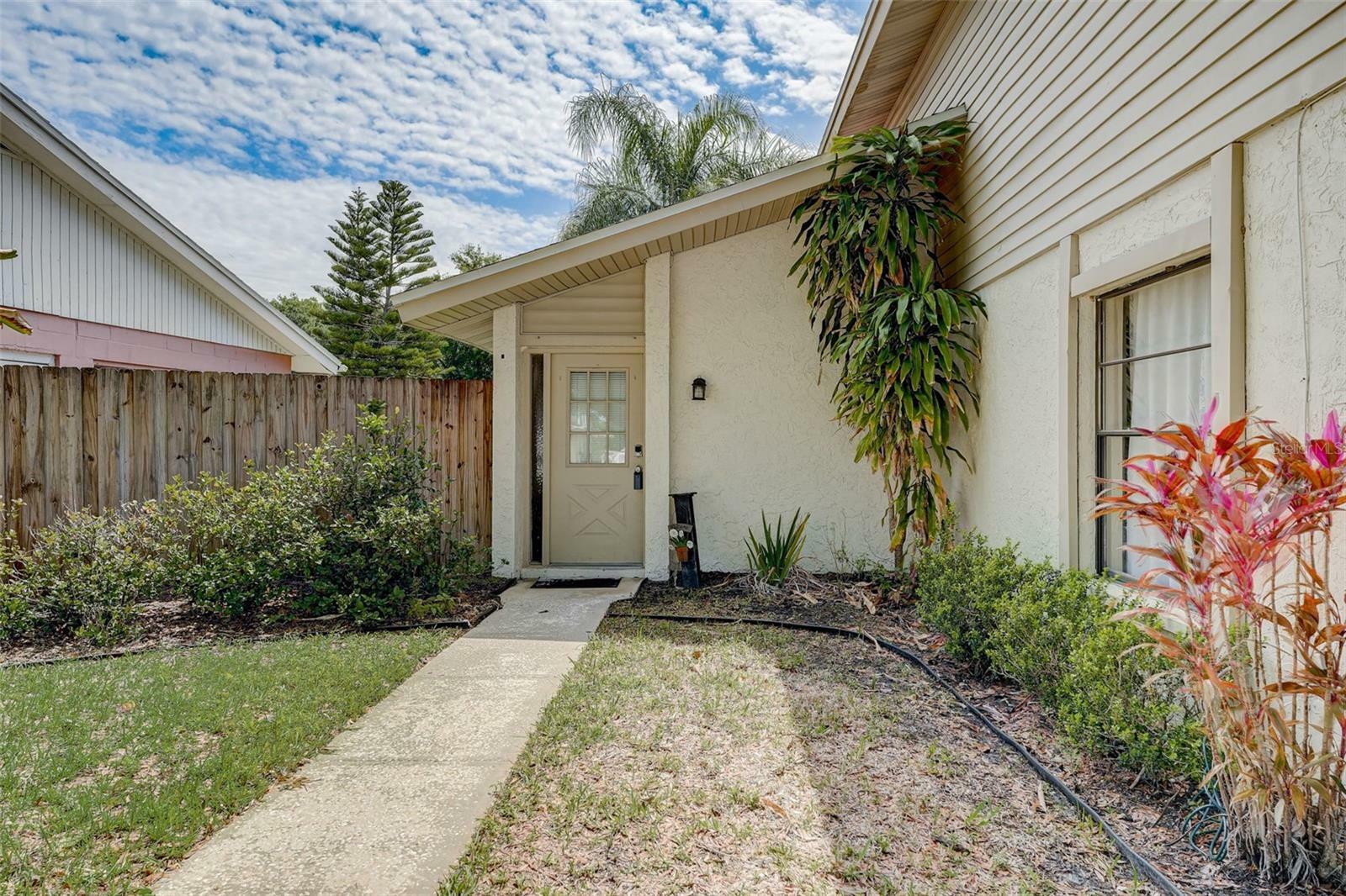 Property Photo:  4518 Millpond Ln Lane  FL 33624 