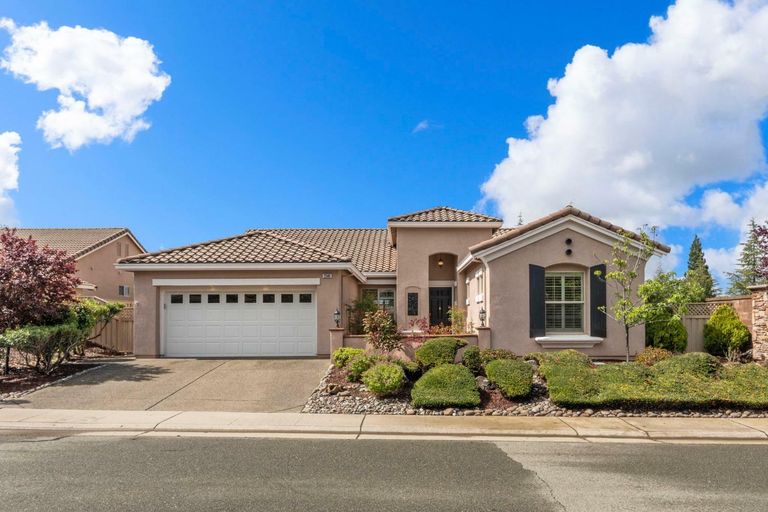 Property Photo:  2040 Laurelhurst Lane  CA 95648 