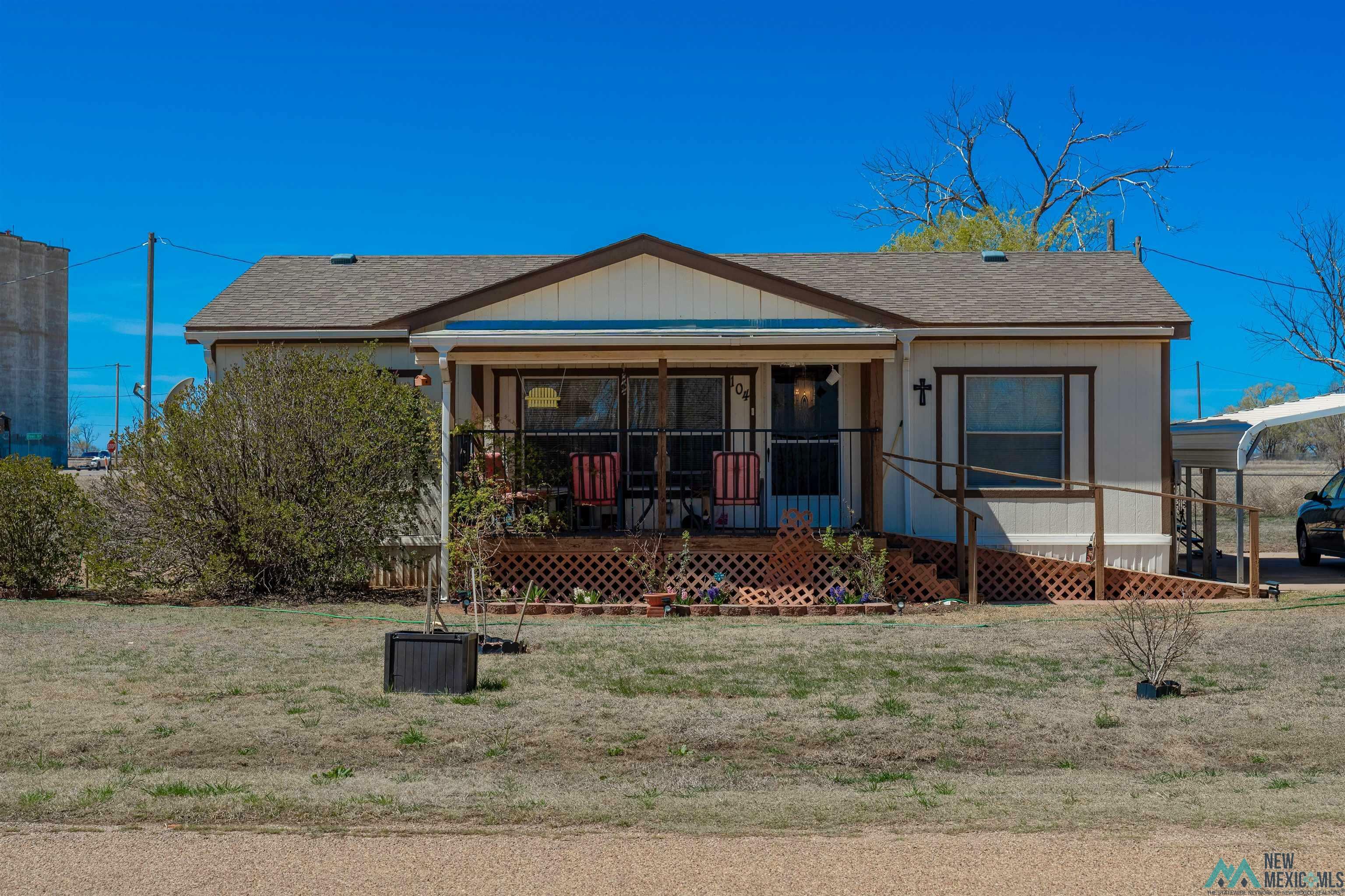 Property Photo:  104 Eulie Street  NM 88135 