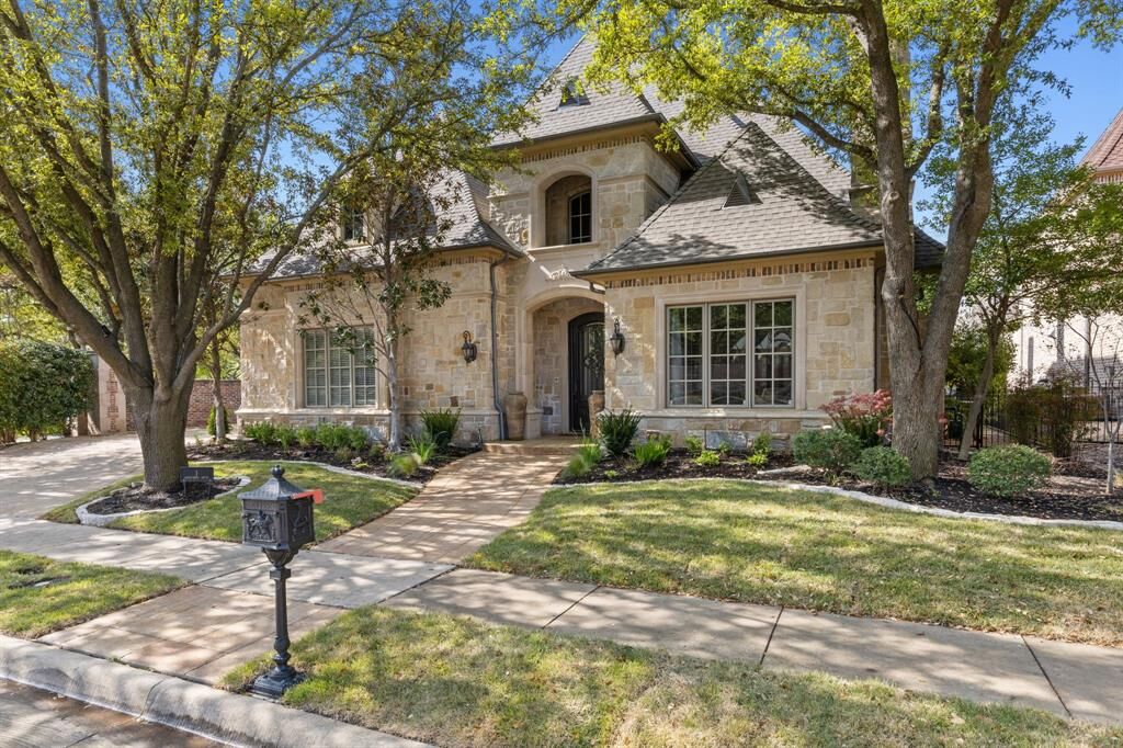 Property Photo: 1 Armstrong Drive TX 75034