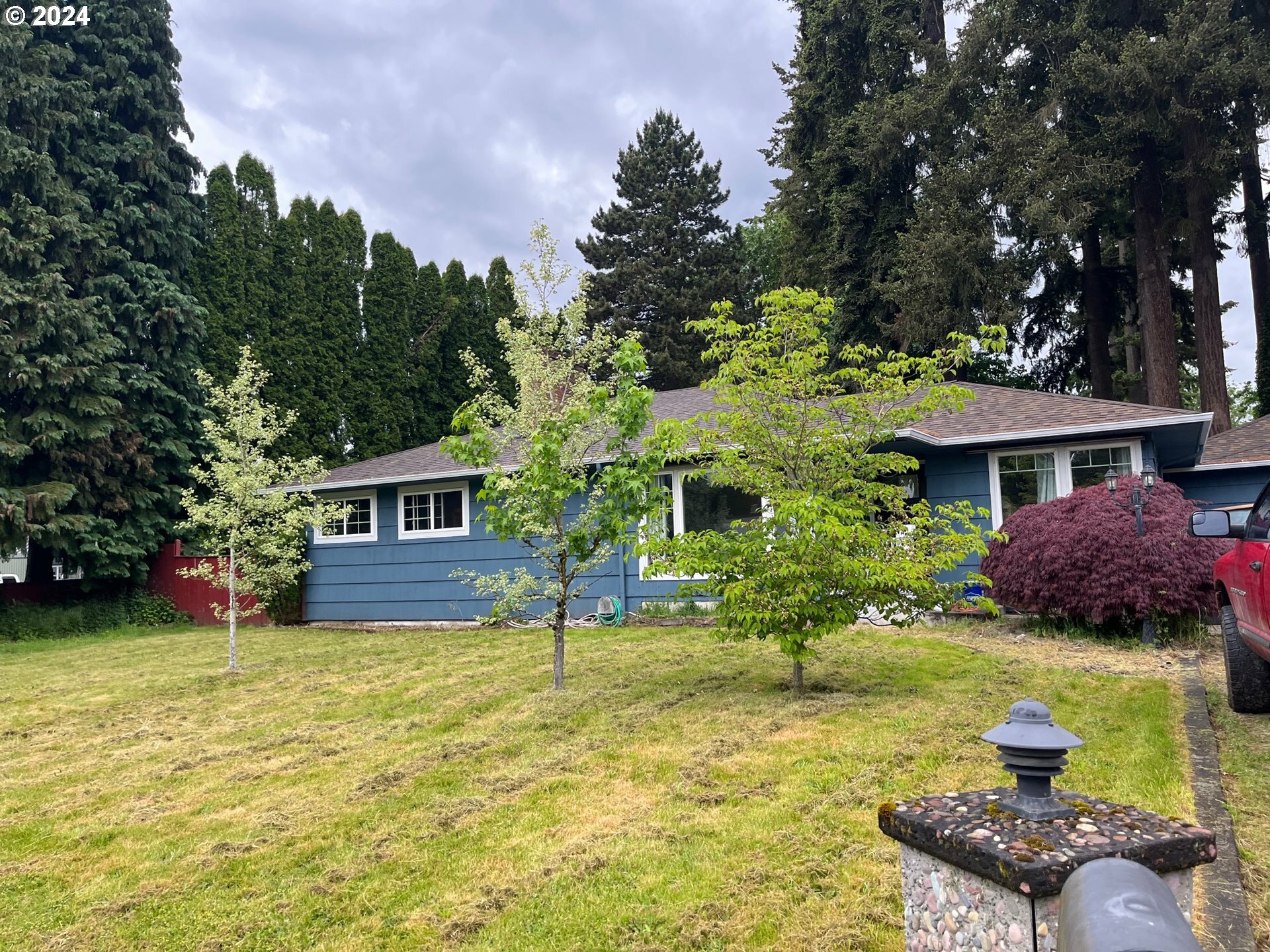 Property Photo:  10317 NE 13th Ave  WA 98686 