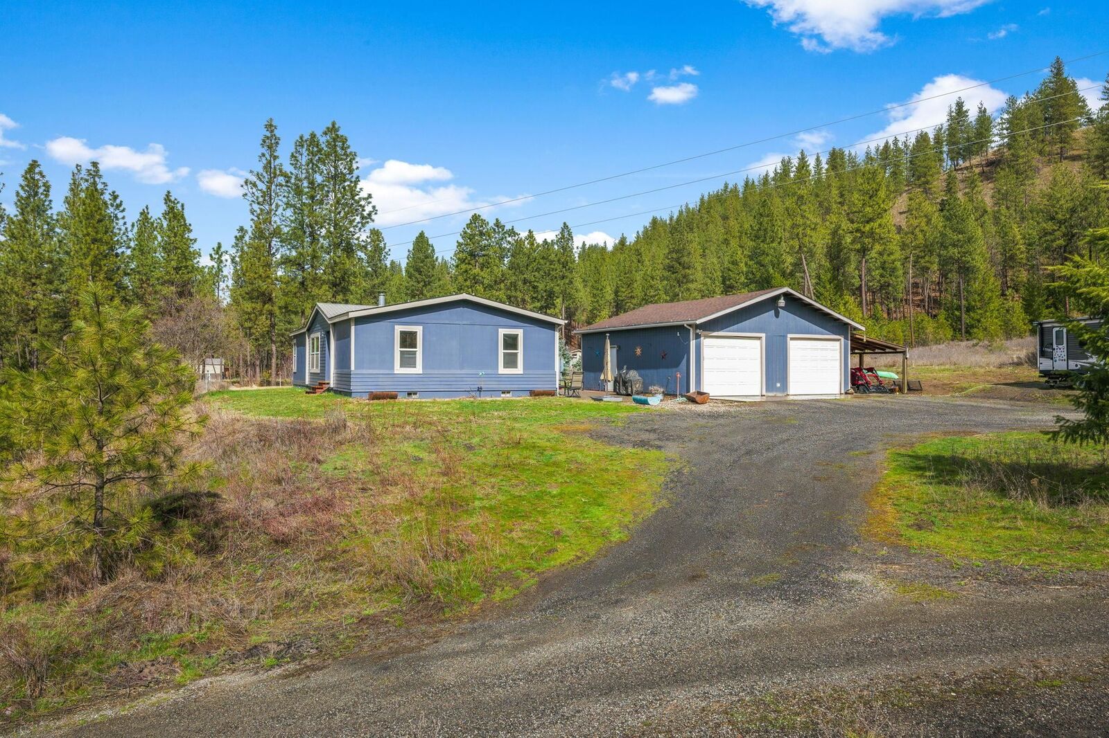 Property Photo: 4122 N Garfield Rd WA 99224
