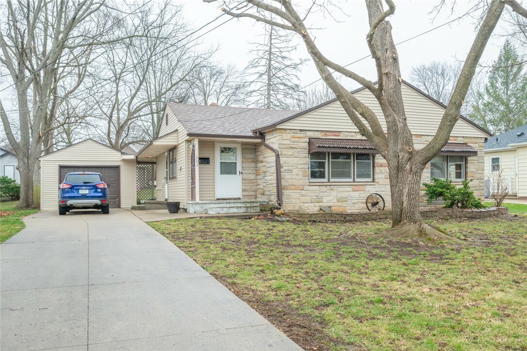 Property Photo:  704 E 6th Street N  IA 50208 