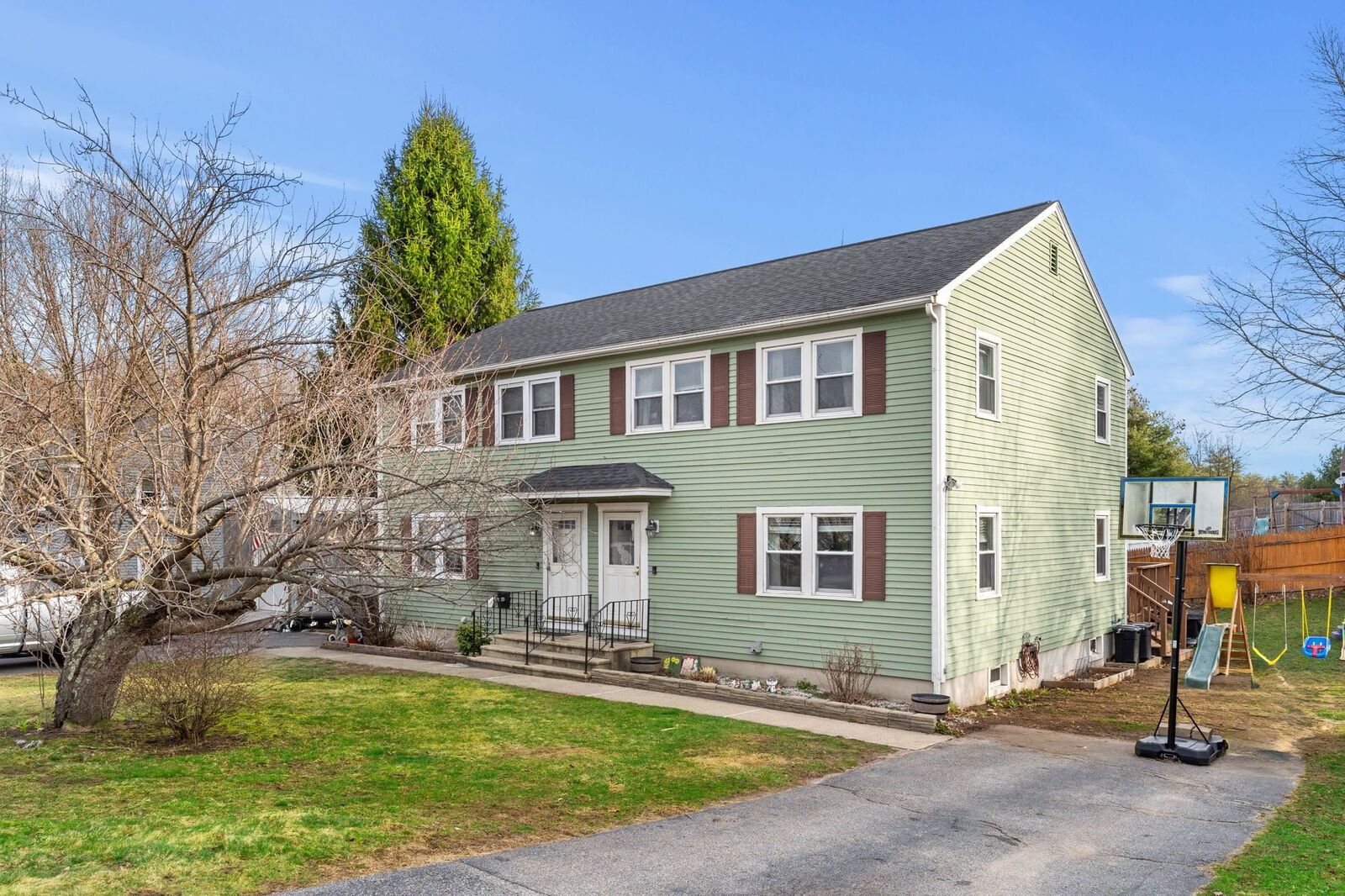 Property Photo:  18R Brian Avenue  NH 03038 