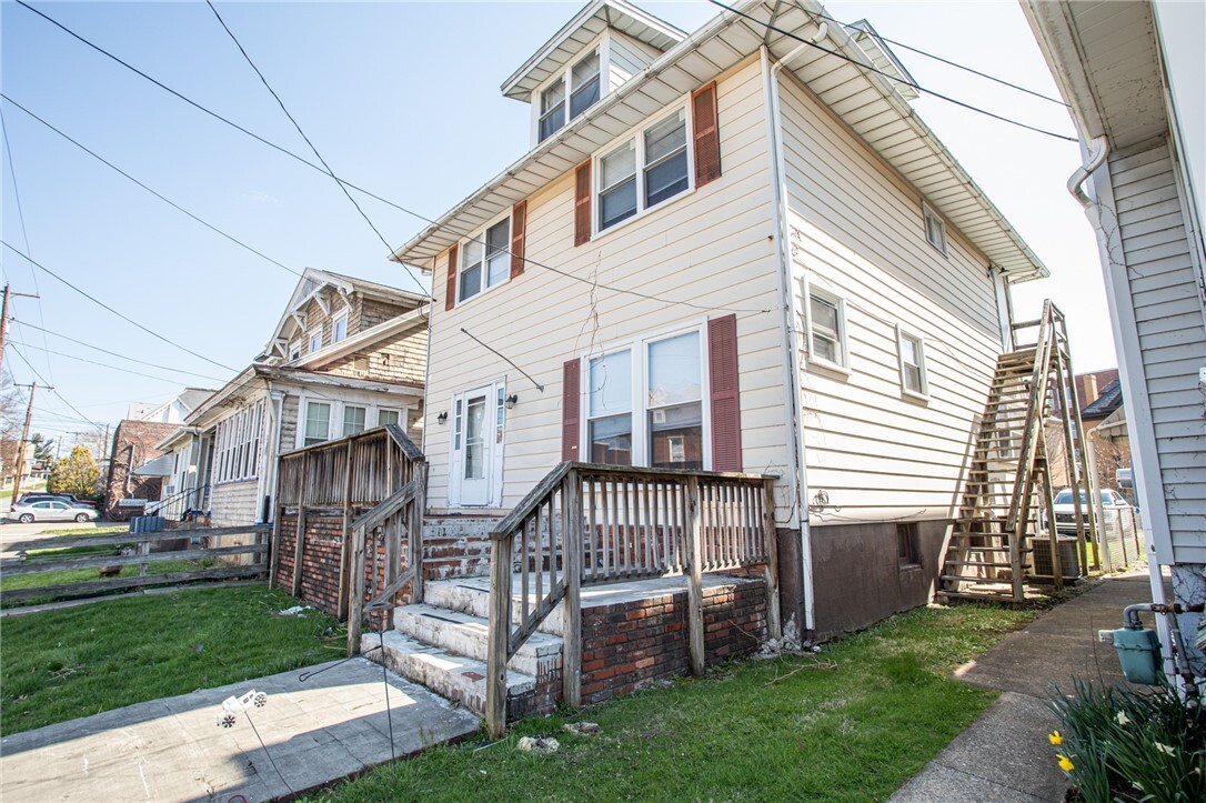 Property Photo: 95 S Pennsylvania Ave PA 15401