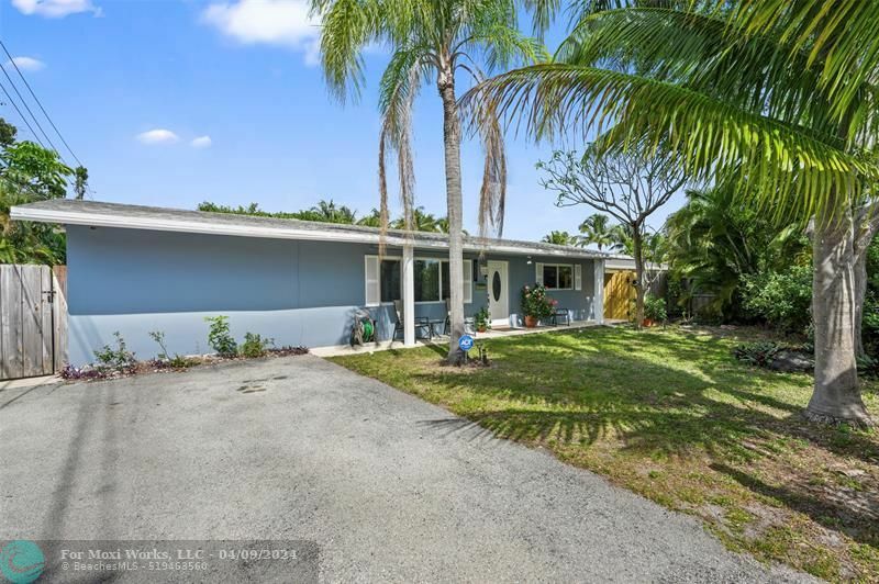 Property Photo:  2255 SW 33rd Ave  FL 33312 