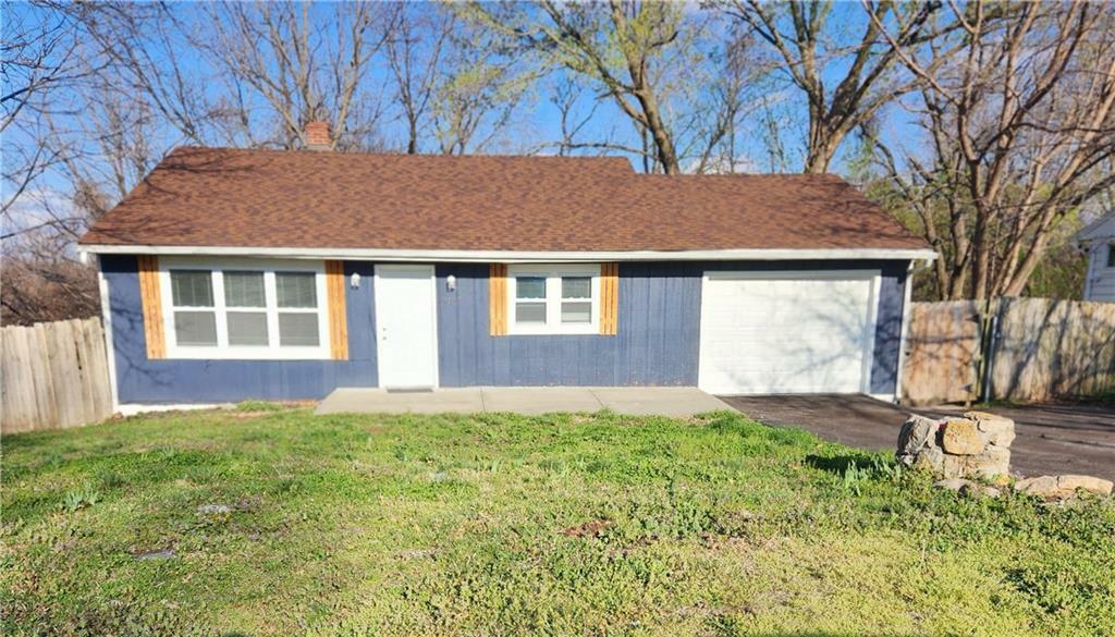 5917 NW Bell Road  Parkville MO 64152 photo