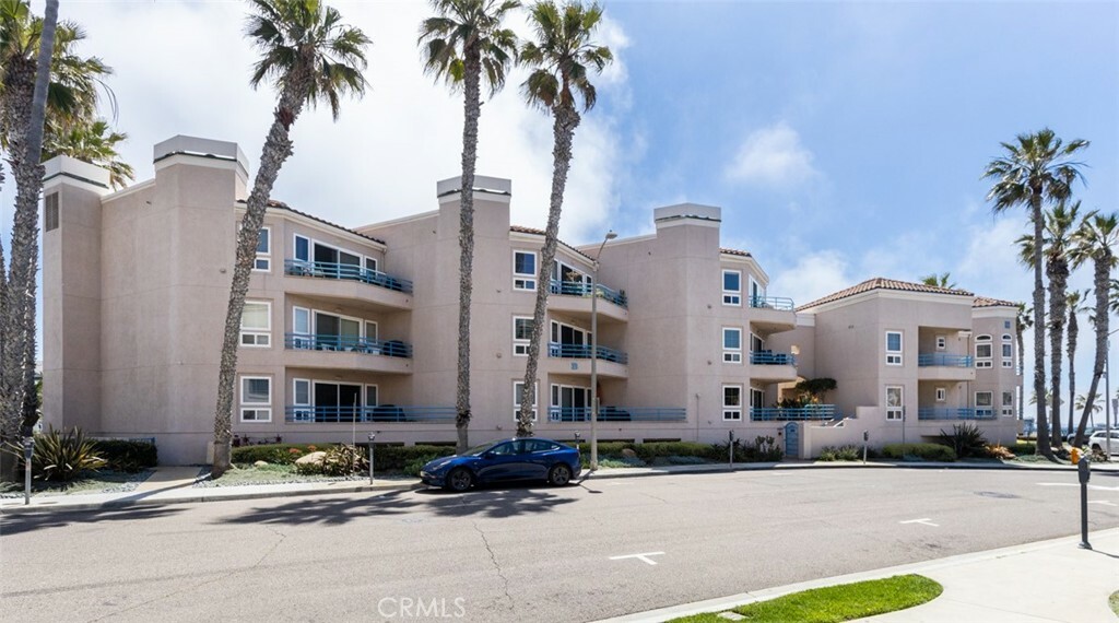 Property Photo:  400 N Pacific Street 202  CA 92054 