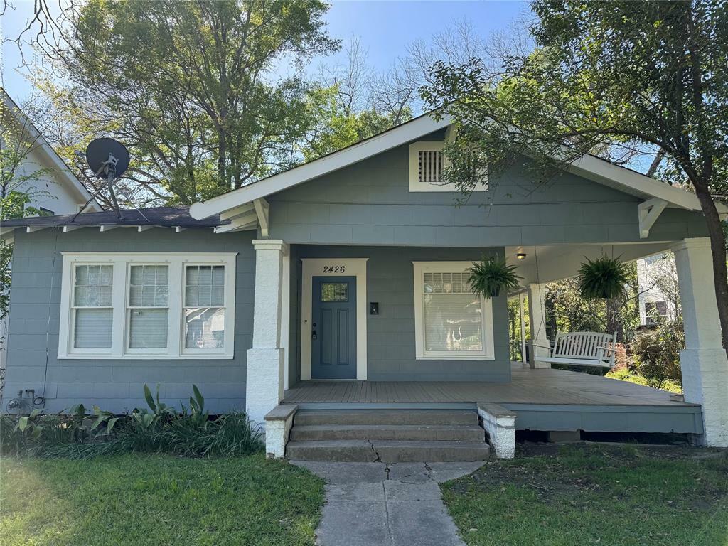 Property Photo:  2426 Creswell Avenue  LA 71104 