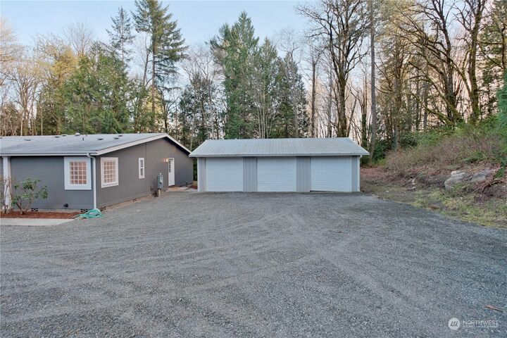 Property Photo: 3900 SE Sedgwick Road WA 98366