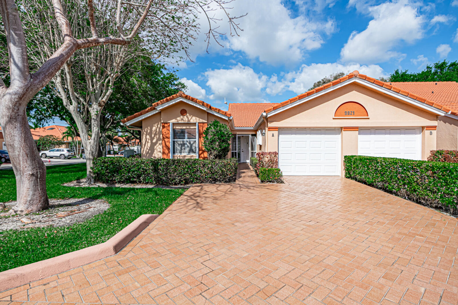 Property Photo:  9821 Summerbrook Terrace A  FL 33437 