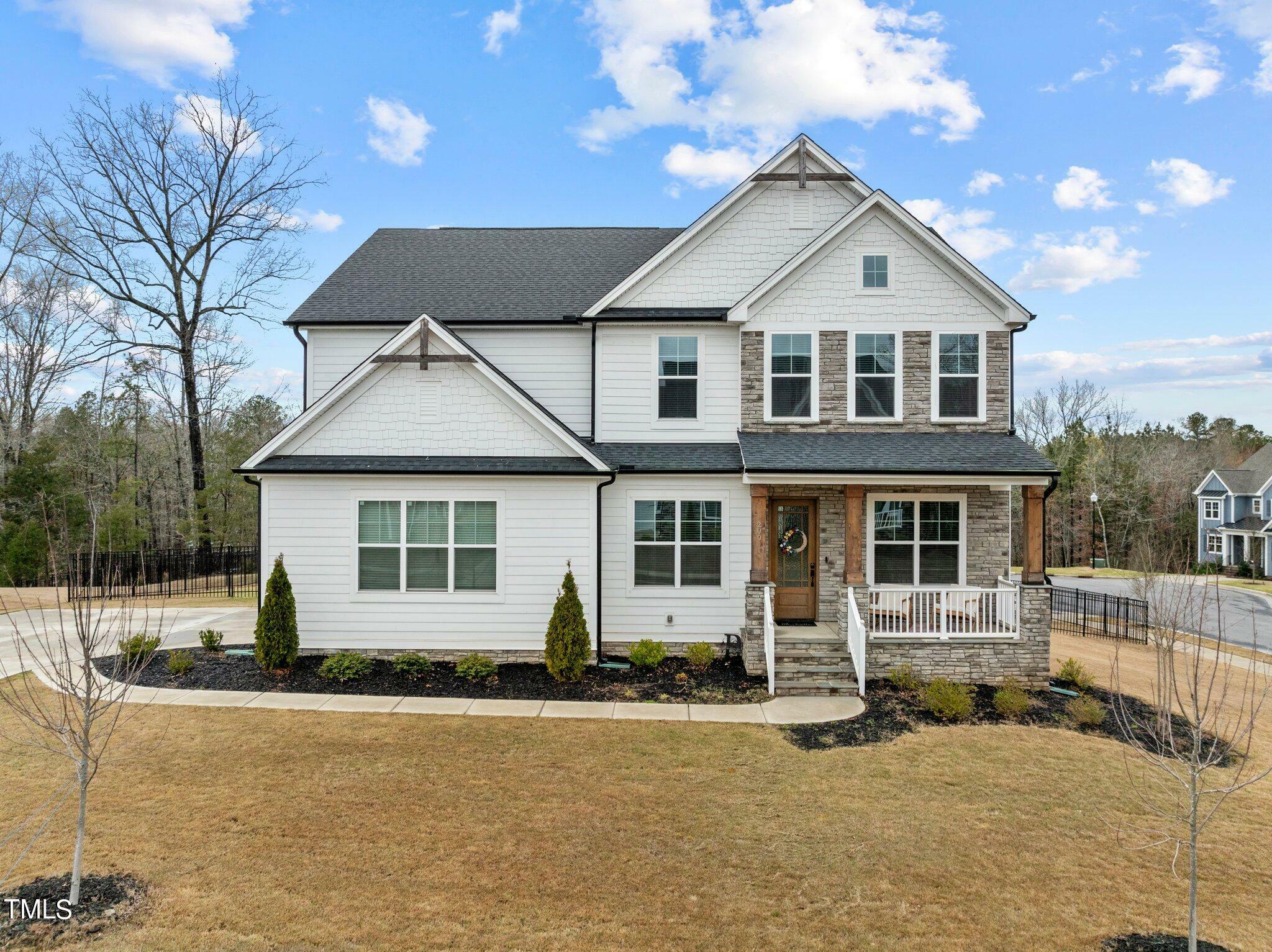 Property Photo: 200 Ledge Manor Drive NC 27540
