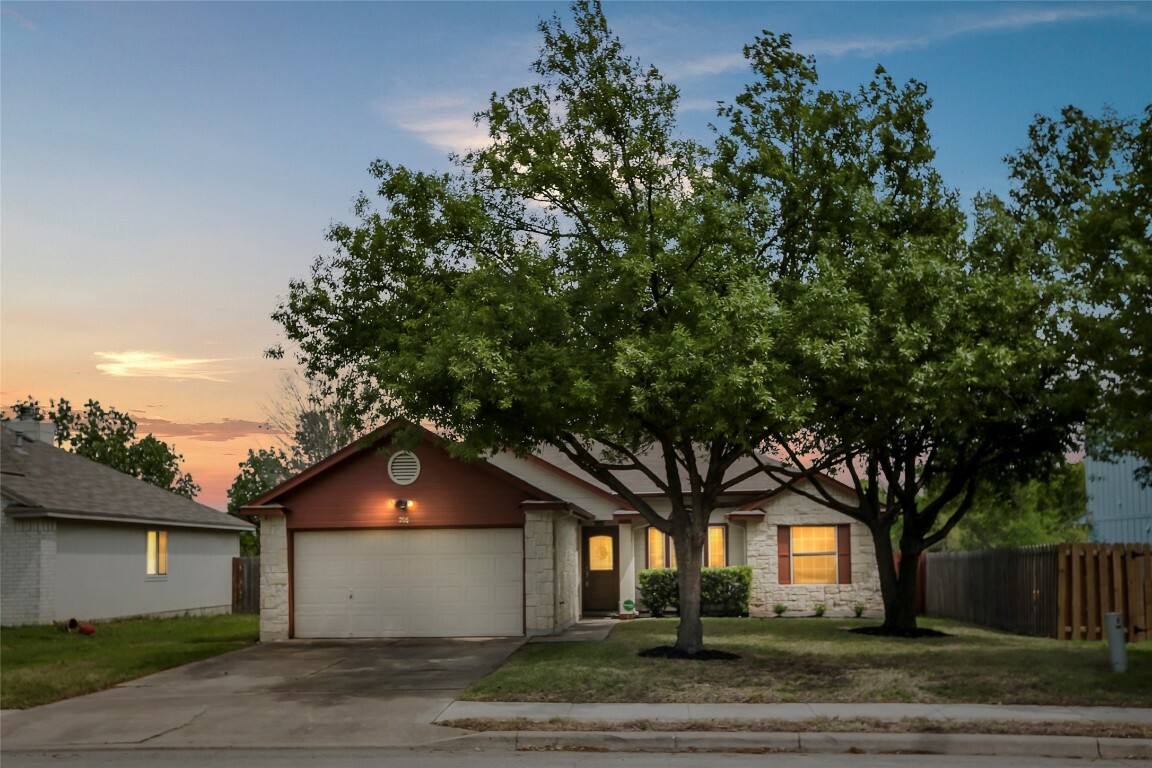 Property Photo:  206 Meadowside Drive  TX 78634 